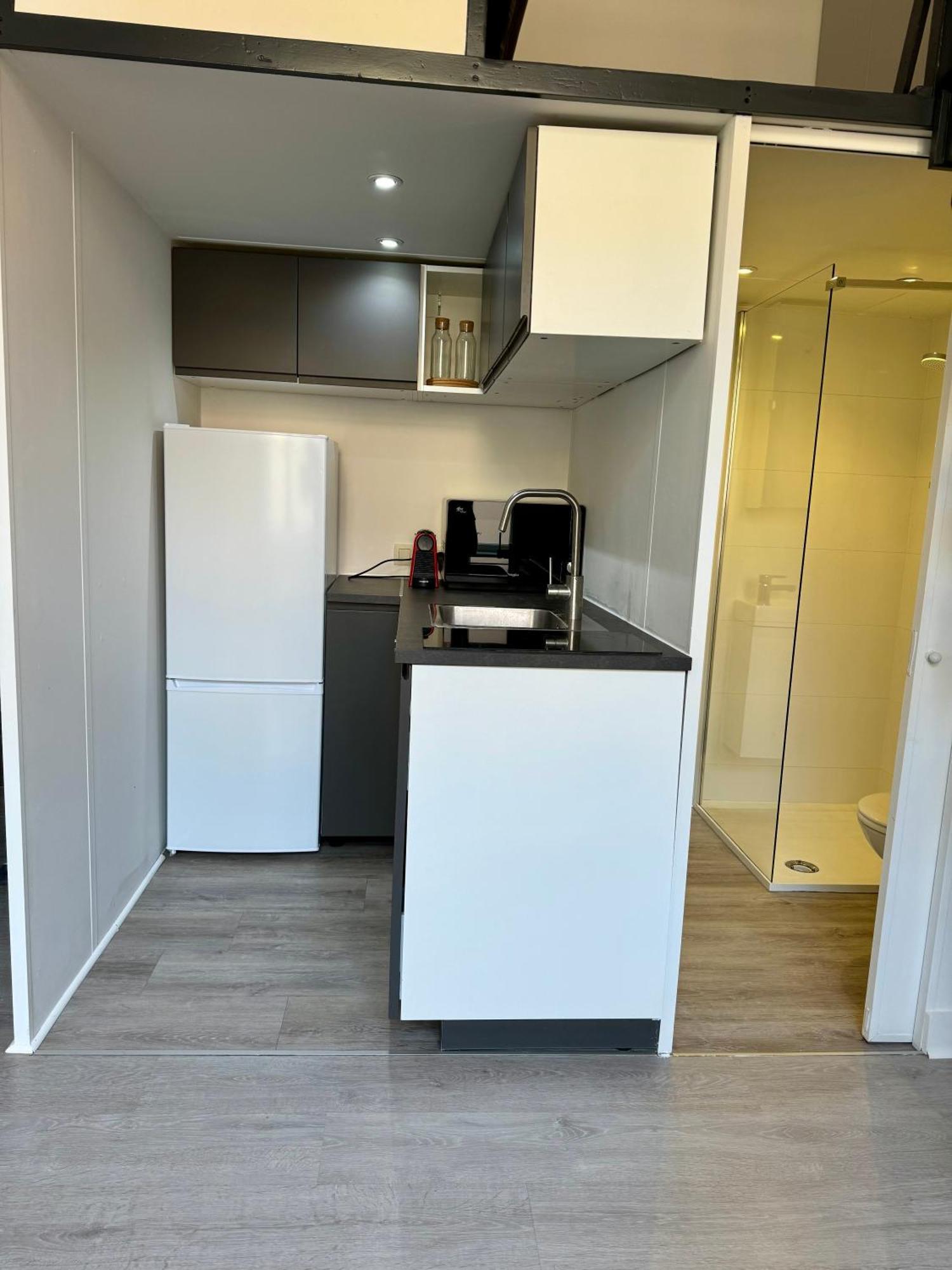 Studio Avec Chambre En Mezzanine Bruksela Zewnętrze zdjęcie